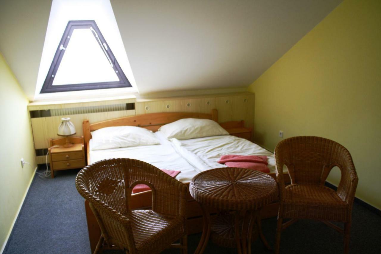 Hotel Posta Cerny Dul Εξωτερικό φωτογραφία